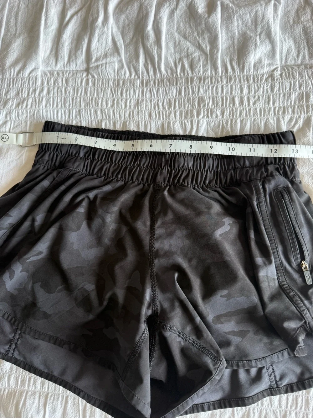 Lululemon Black Camo Athletic Shorts Lined Size 8